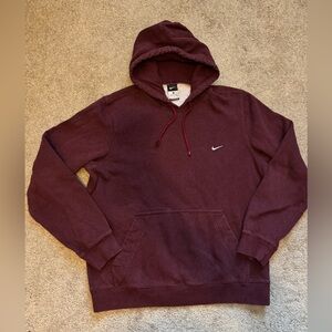 #127 Nike MAROON colored Sweatshirt Hoodie Casual-CLASSIC-LOW KEY type cool.